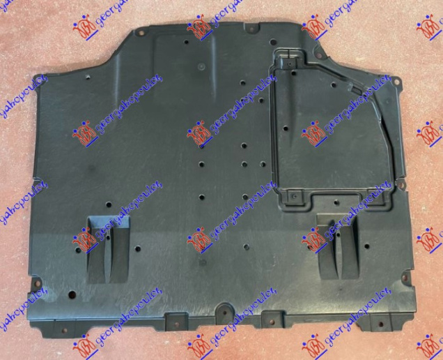 Заштита / капак под мотор (заден)